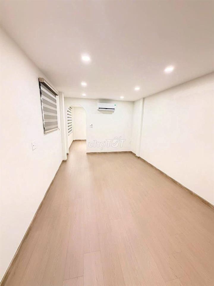 CH tập thể 34m²-3.3x18m Nguyễn Bá Tòng, TBình, SHR, HXH, 1.8 tỷ(TL).