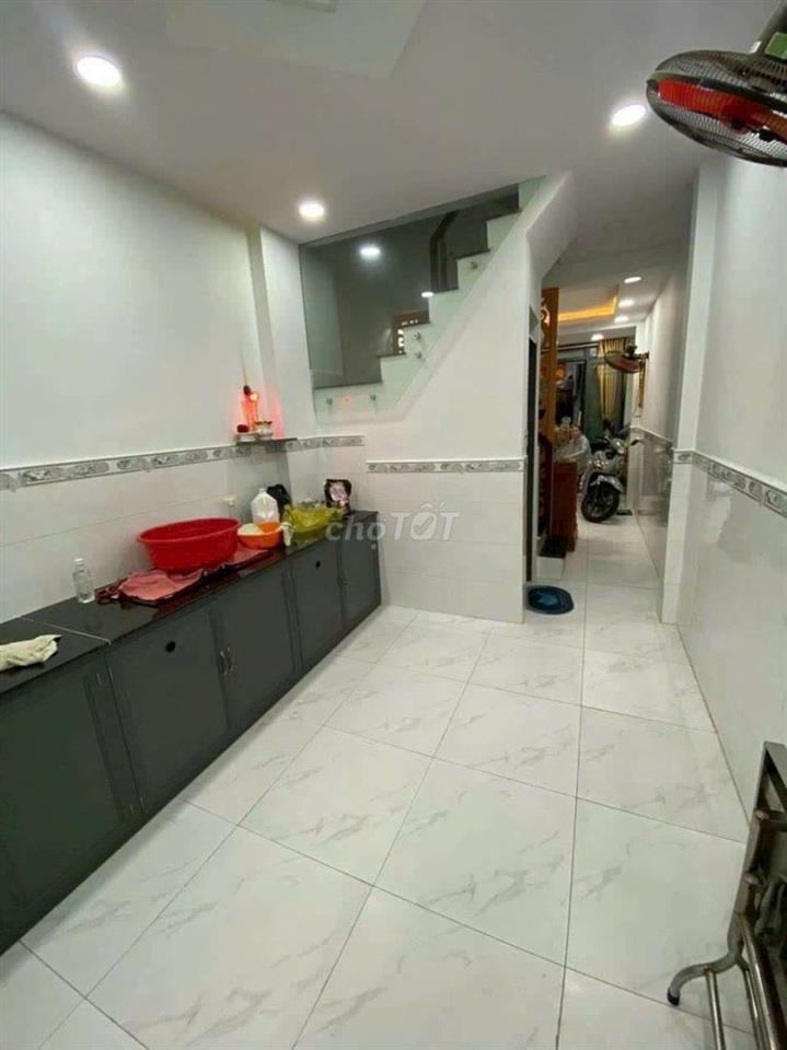 Bán nhà đường phó cơ điều ,gần chợ thiết Quận 11