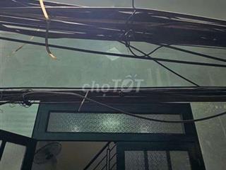 chỉ 1 tỷ 820 có nhà ngay vòng xoay lê đại hành Q11