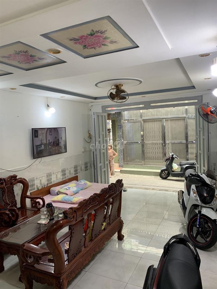 Bán nhà trung tâm Quận 11 , Sổ hồng riêng