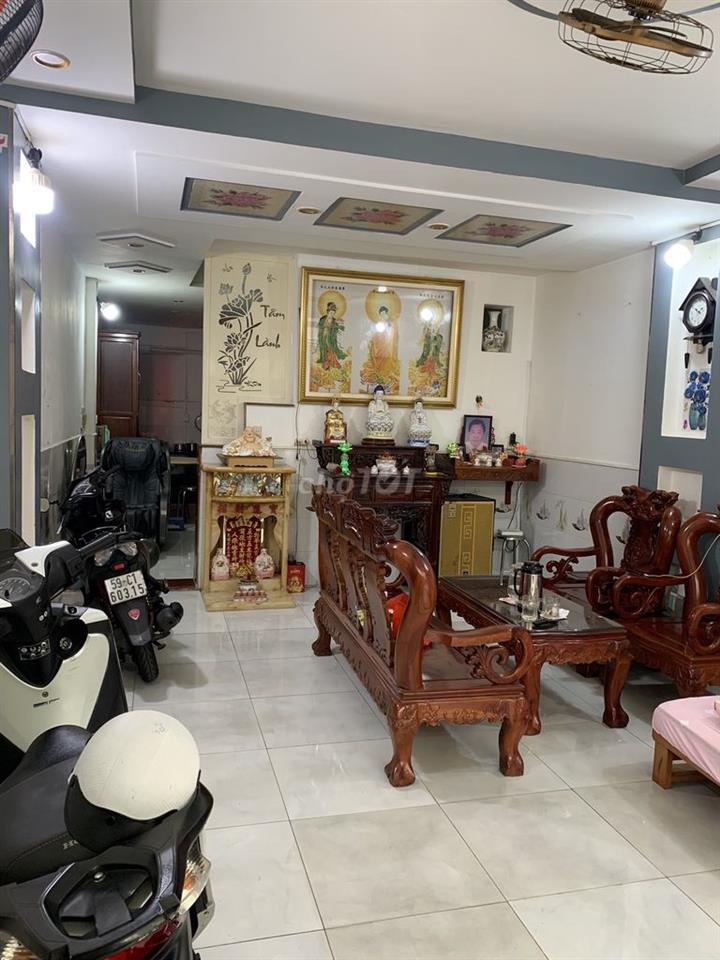 Bán nhà trung tâm Quận 11 , Sổ hồng riêng