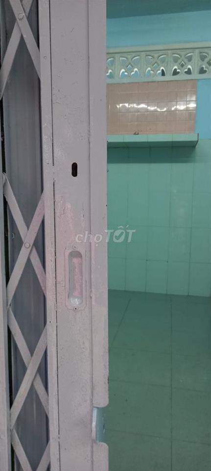 Bán nhà đẹp vào ở liền sổ đầy đủ lạc long quân