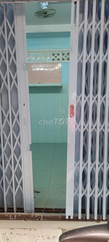 Bán nhà đẹp vào ở liền sổ đầy đủ lạc long quân