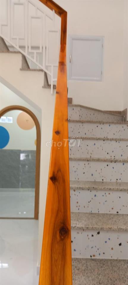 Nhà thuê đẹp lạc long quân