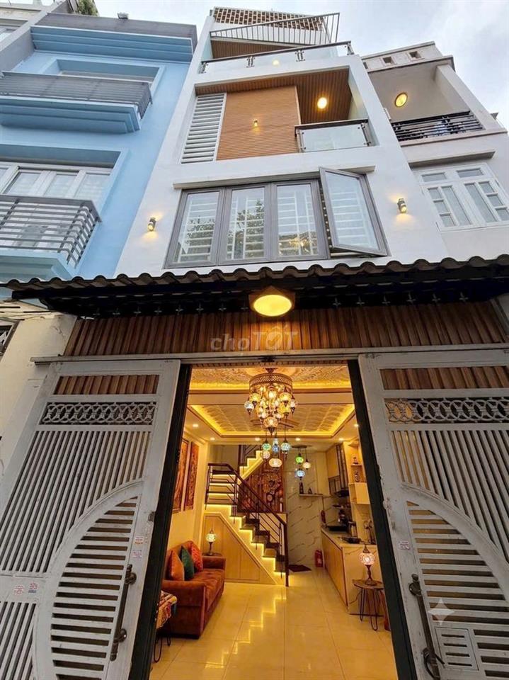 Cho thuê nhà nguyên căn mặt tiền ở Lạc Long Quân Phường 5 Quận 11