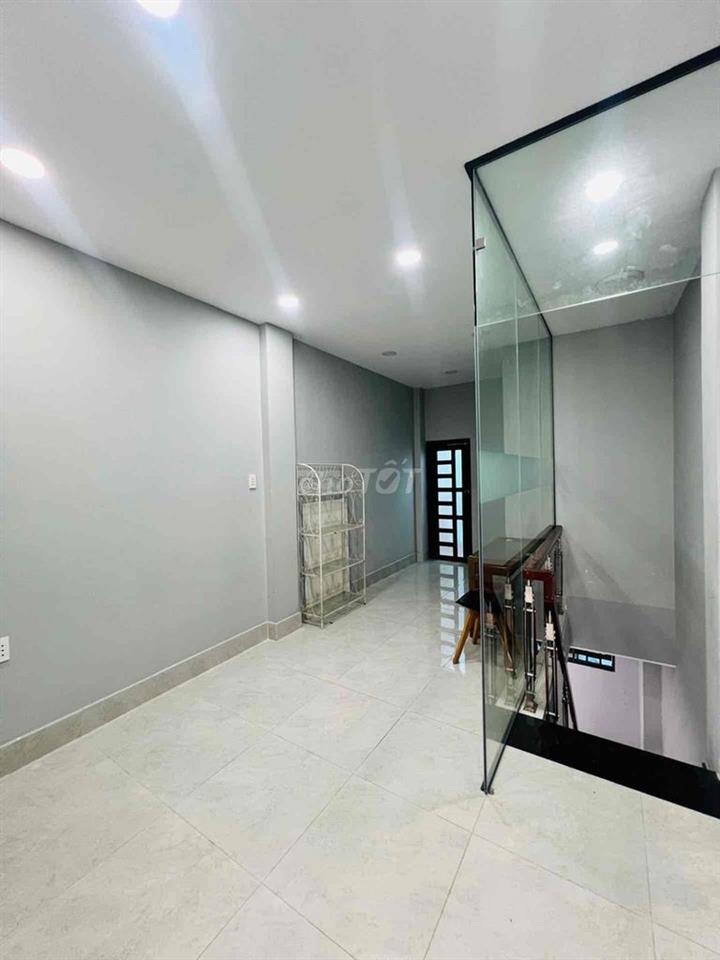 BÁN NHÀ MINH PHỤNG, CÂY GÕ, 2 MẶT HẺM 8M THÔNG, SỔ VUÔNG, BAO SANG TÊN