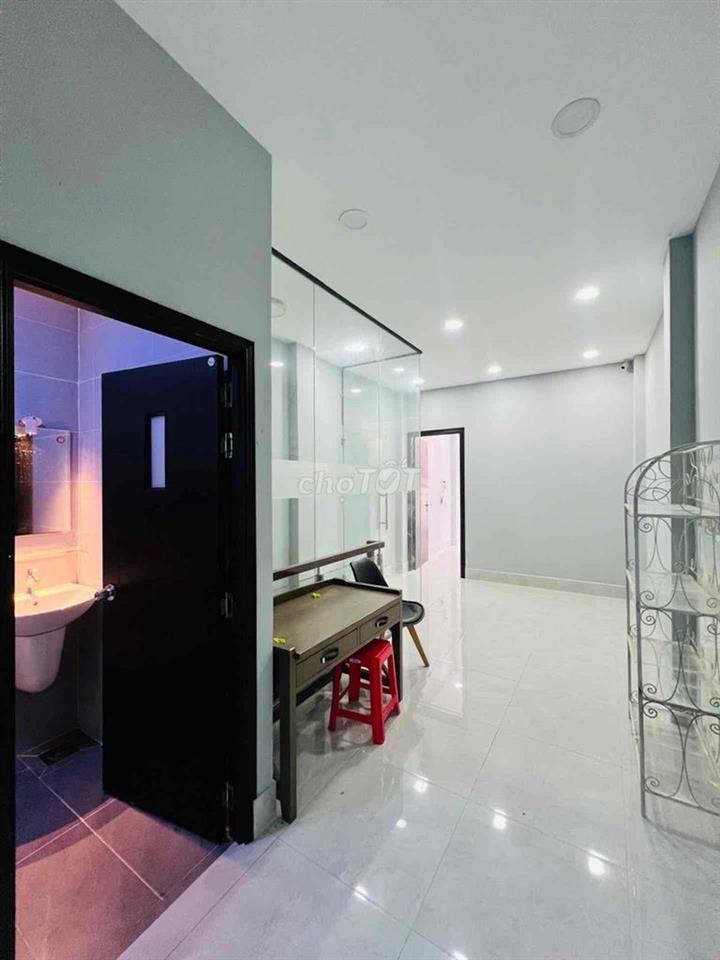BÁN NHÀ MINH PHỤNG, CÂY GÕ, 2 MẶT HẺM 8M THÔNG, SỔ VUÔNG, BAO SANG TÊN
