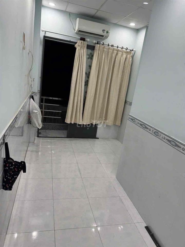 Bán nhà Bình Tiên, 20m2, 2 tầng, sổ vuông vức hoàn công đủ, hẻm 3m