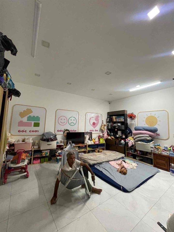 Bán nhà Tân Hóa 128m² trên sổ, không quy hoạch, lộ giới, nhỉnh 8 tỷ