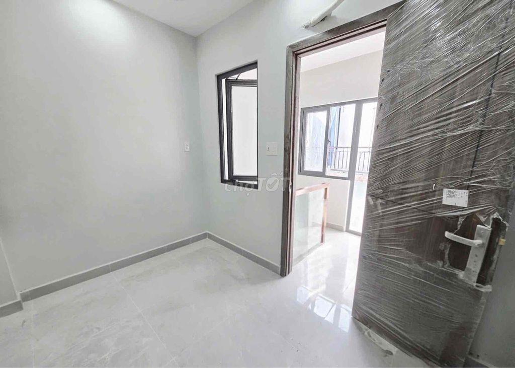Bán nhà Tân Hoà Đông gần 20m2, nhỉnh 2 tỷ, 3 tầng, 2PN2WC, SHR, HC