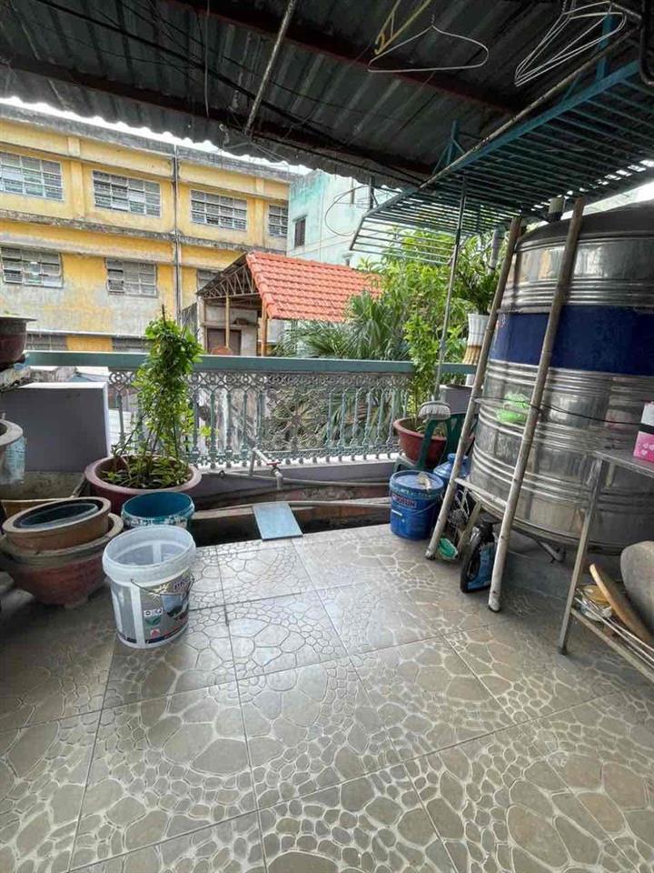 Bán nhà gần công viên Lê Thị Riêng, 50m2, 3 tầng, 3PN, nhỉnh 5 tỷ