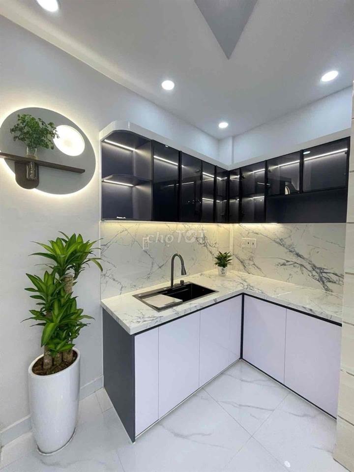 Bán nhà Minh Phụng, 1 trệt 2 lầu ST, 40m2, 4PN, ngay bùng binh Cây Gõ