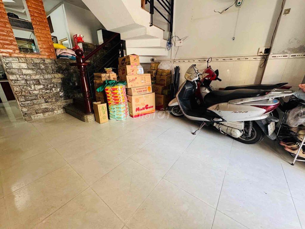 NHÀ 2 TẦNG TÊN LỬA NỐI DÀI, HẺM XE HƠI TỚI CỬA, 4x10, 2PN, NHỈNH 3 TỶ