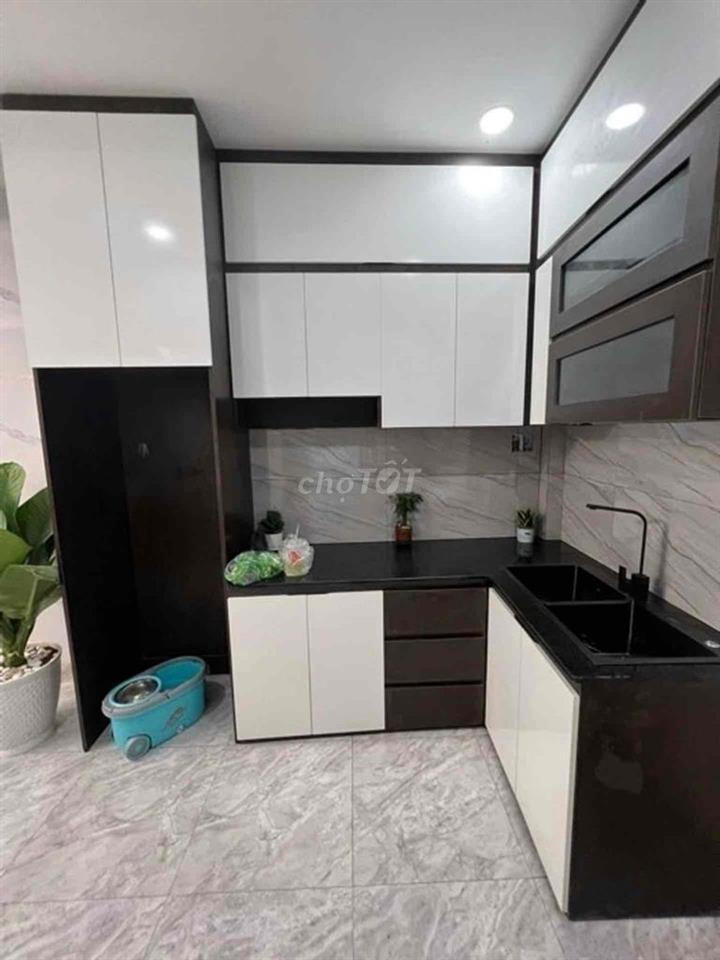 Bán nhà 2 tầng Bà Hom, 3,5x7 nở hậu, cách hẻm xe tải 5m, 2PN, nhỉnh 4t
