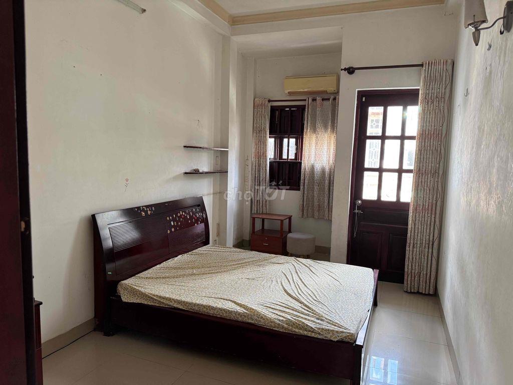 Nhà đẹp CMT8, 45m2, Xe hơi tới cửa, 1 trệt 3 lầu, 5PN, giá 11,9 tỷ TL