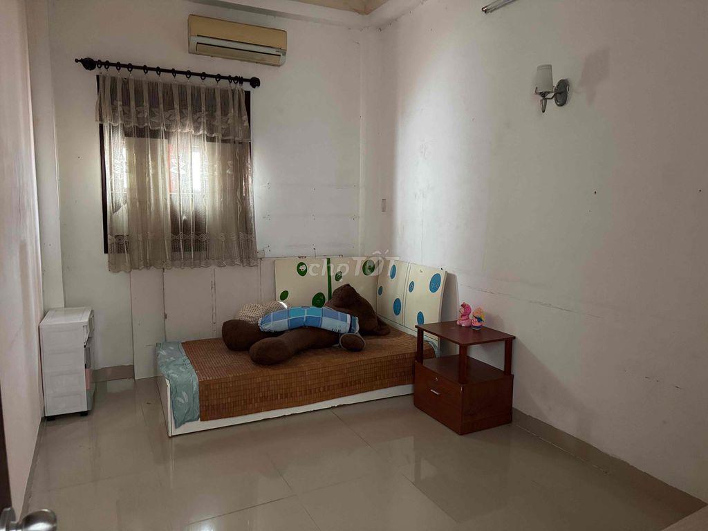 Nhà đẹp CMT8, 45m2, Xe hơi tới cửa, 1 trệt 3 lầu, 5PN, giá 11,9 tỷ TL