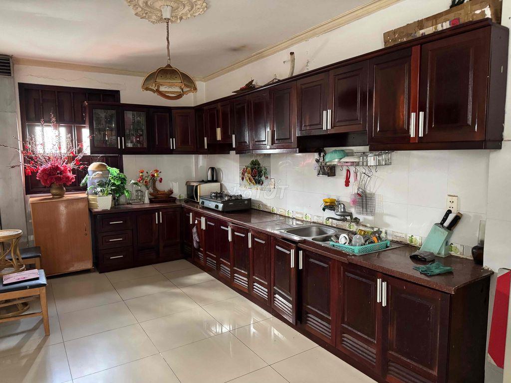 Nhà đẹp CMT8, 45m2, Xe hơi tới cửa, 1 trệt 3 lầu, 5PN, giá 11,9 tỷ TL