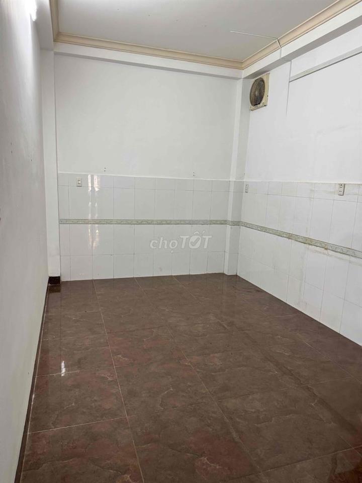 Nhà đẹp CMT8, 45m2, Xe hơi tới cửa, 1 trệt 3 lầu, 5PN, giá 11,9 tỷ TL