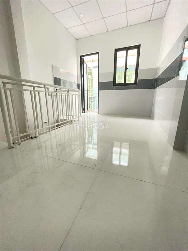 Nhà 15m² 1 lầu Bình Tân ngay ngã Tư Hương Lộ 2 và Mã Lò 
