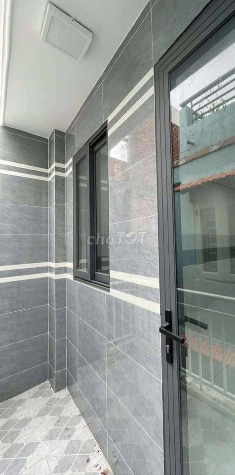 Nhà 1 lầu ngay Ngã tư đường Mã Lò và Hương Lộ 2 Bệnh Viện Bình Tân