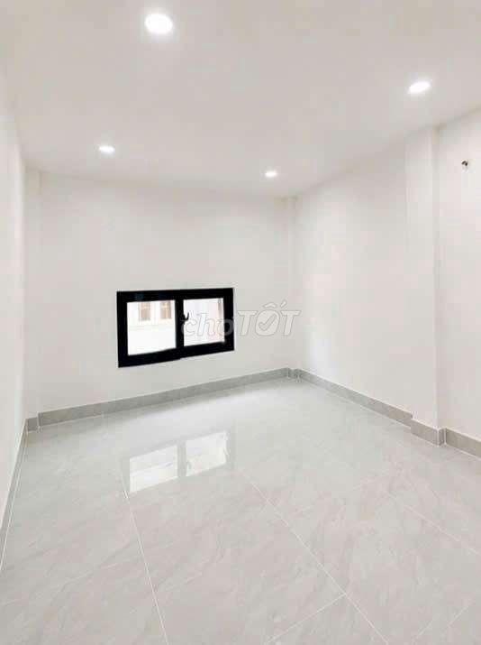 Nhà sổ Hồng riêng 1 lầu ngay gần bệnh viện Bình Tân 