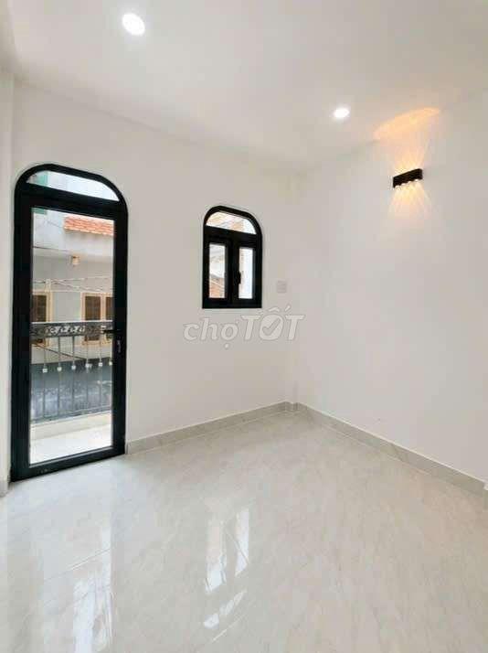 Nhà sổ Hồng riêng 1 lầu ngay gần bệnh viện Bình Tân 