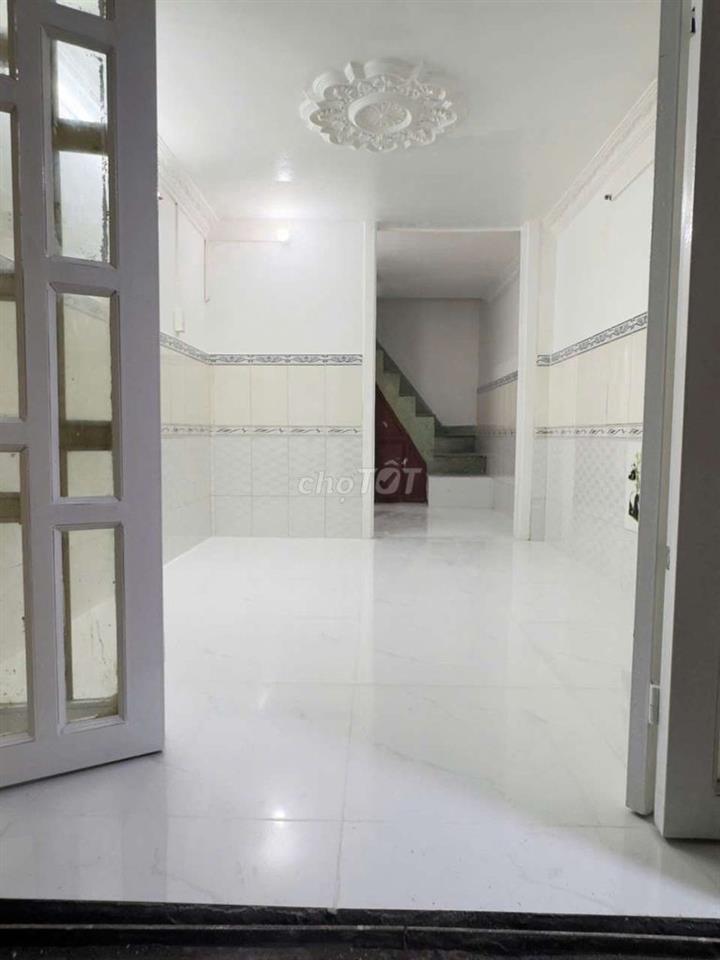 Nhà nhỏ sổ hồng riêng đường Mã Lò quận Bình Tân 