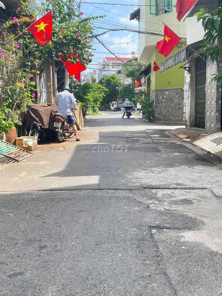 Nhà 4x16m 1 lầu Hẻm nhựa 6m thông khu Tô Hiệu Tân Phú giáp q11