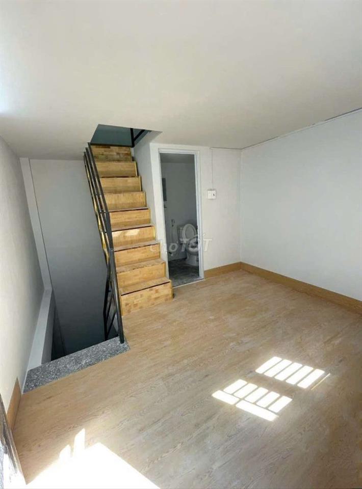Nhà 3 tầng Ngay Lạc Long Quân Âu Cơ 