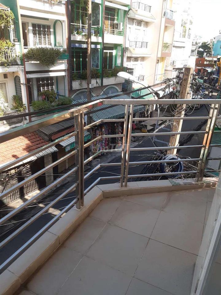 nhà mặt tiền cần bán