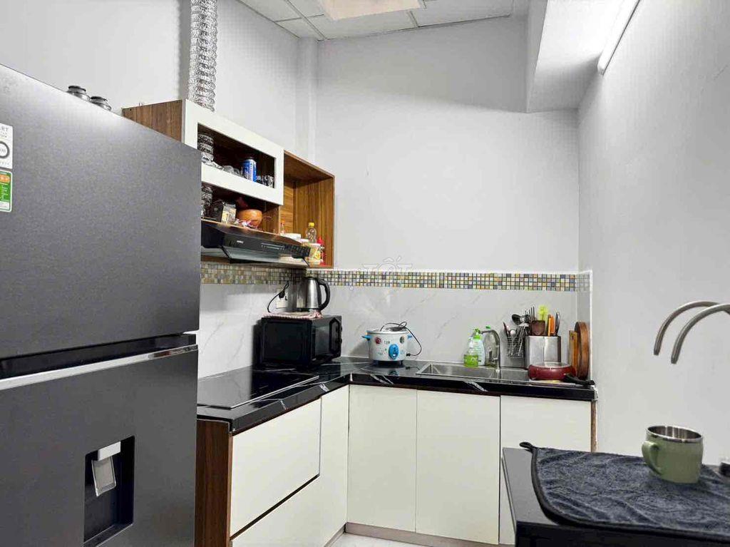 Sốc ! Giảm 250tr. chỉ còn 4tỷ850 TL nhẹ. 44m2 hẻm 1/ Hoà Bình