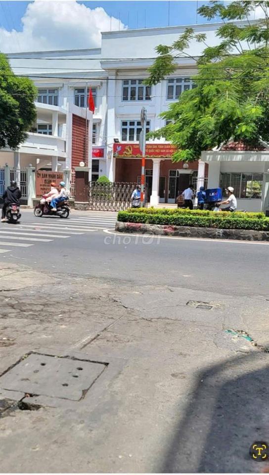 ⚡ Bán nhà Q11 sát Đầm Sen , thu sẵn 2.5tr/tháng!
