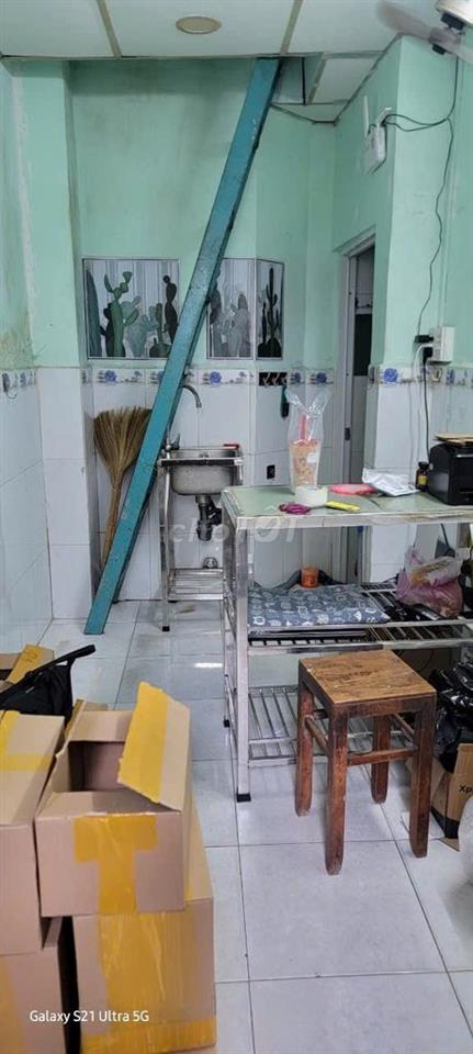 ⚡ Bán nhà Q11 sát Đầm Sen , thu sẵn 2.5tr/tháng!