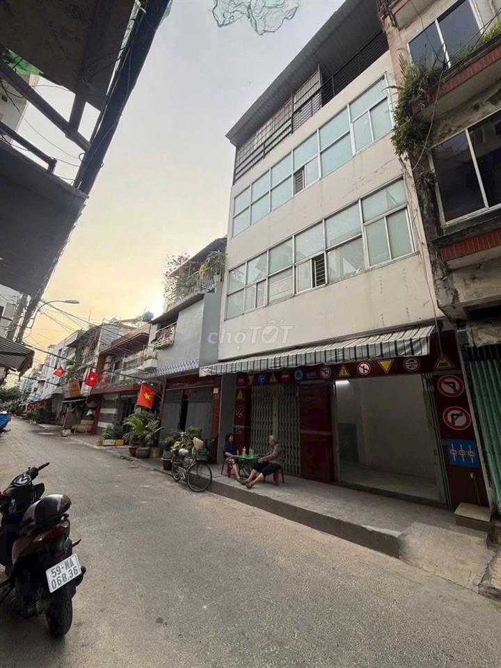 Siêu phẩm nhà ngang rộng 6m dưới 5 tỷ Tphcm