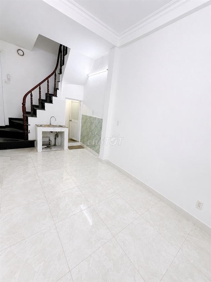 Siêu phẩm nhà ngang rộng 6m dưới 5 tỷ Tphcm