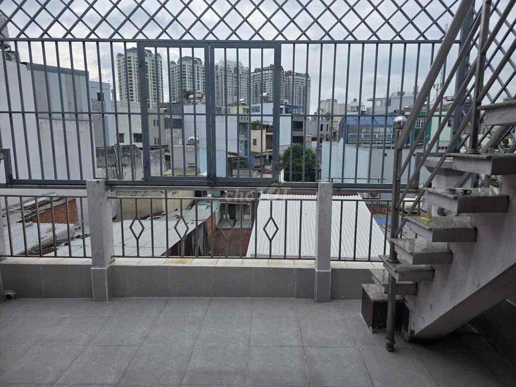 nhà mới ở ngay - 4 tấm hoàn công đủ - sổ đẹp