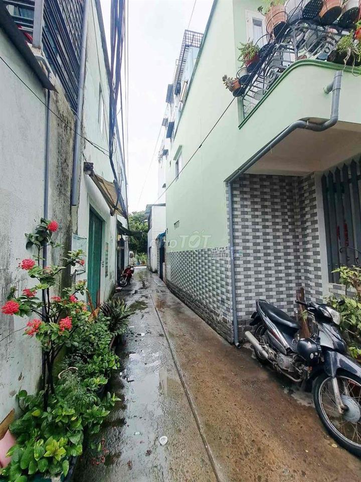 Nhà hậu giang