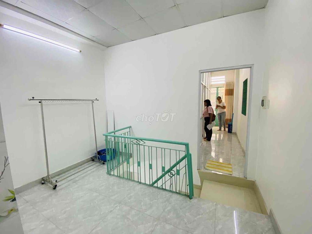 Bán nhà đường Thái Phiên p2 q11 gia 6tỷ4