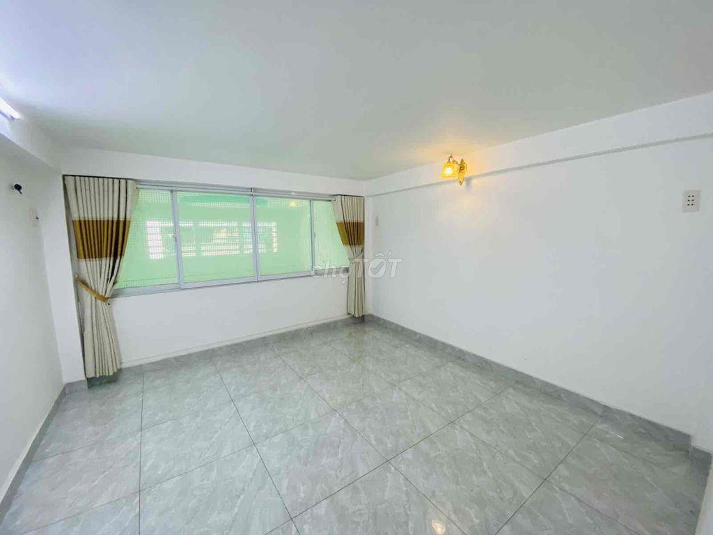 Bán nhà đường Thái Phiên p2 q11 gia 6tỷ4