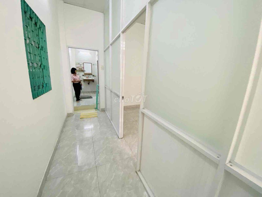 Bán nhà đường Thái Phiên p2 q11 gia 6tỷ4