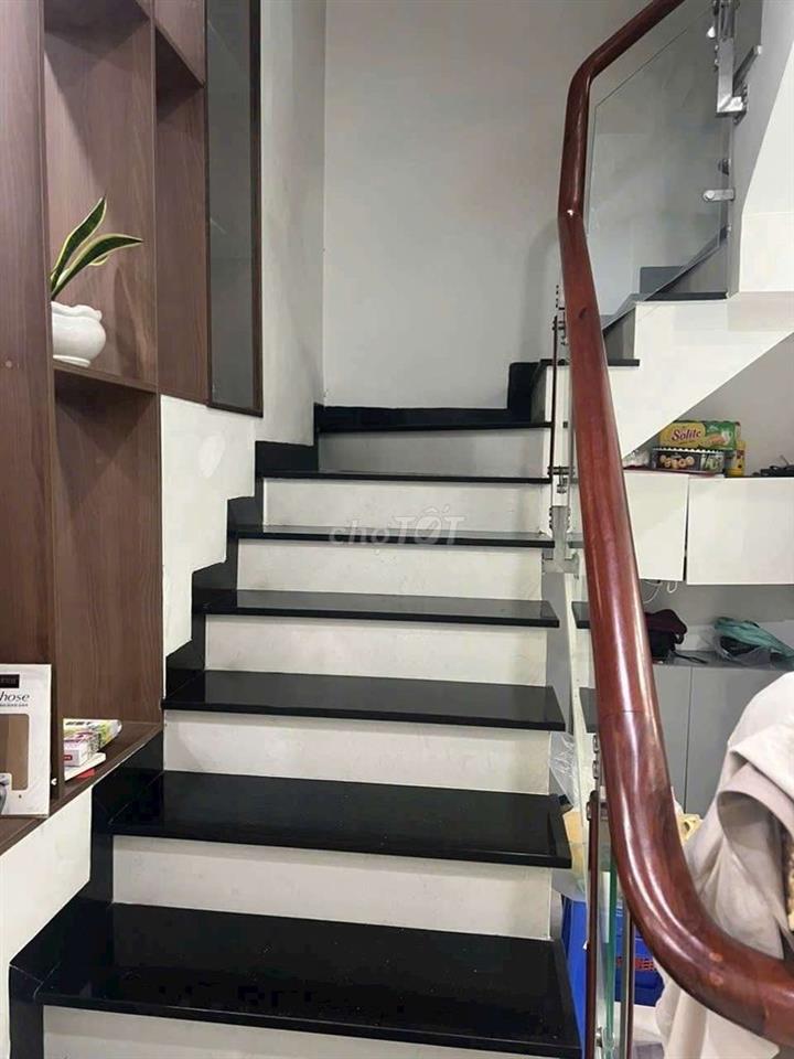 KẾ CHUNG CƯ BÀU CÁT 2, ÂU CƠ - NHÀ ĐẸP 4 TẦNG 4X15M - HẠ 1 TỶ