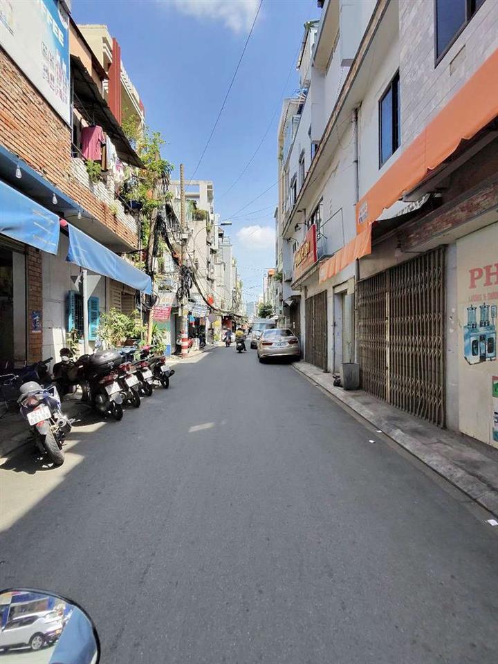 NHÀ 4 TẦNG VỊ TRÍ ĐẸP NGAY CHỢ HOÀNG HOA THÁM, KHU K300, BÀU CÁT