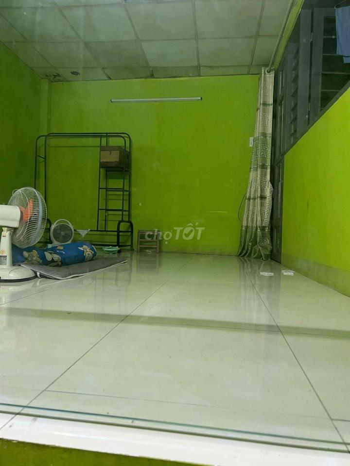 chính chủ bán nhà đường Hồng bàng f16Q11 .Sổ hồng riêng 34m2 ngan 4 da