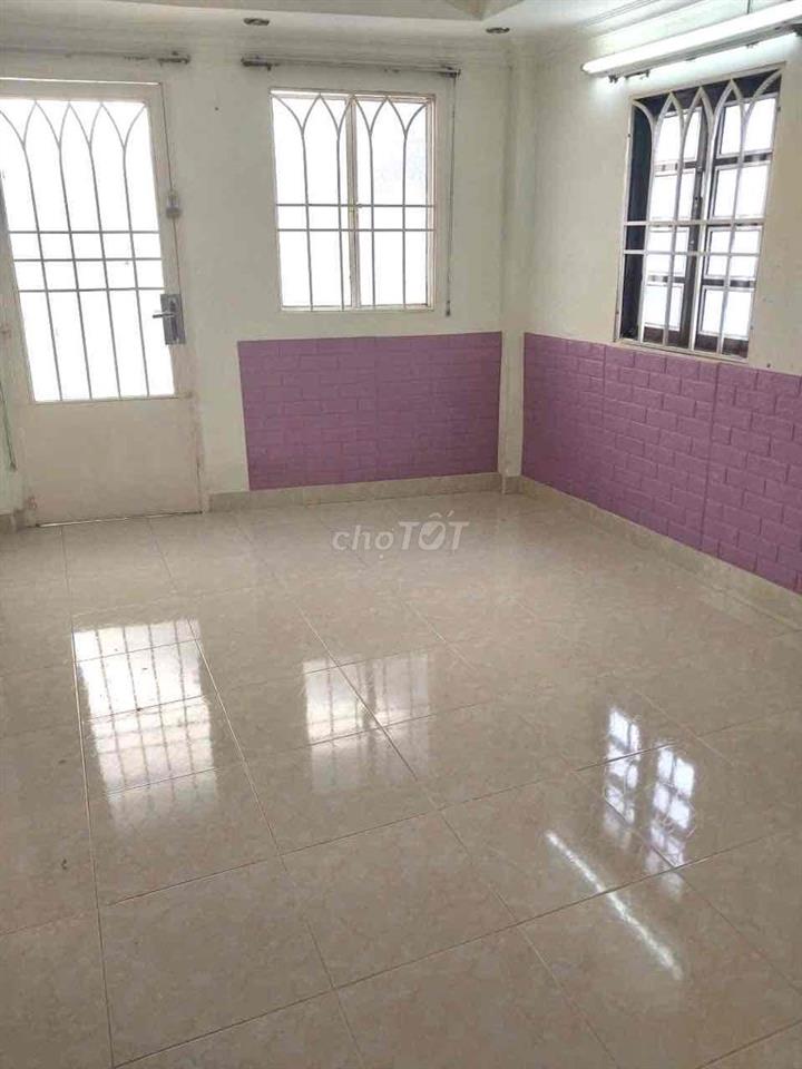 Nhà gần HẺM XE HƠI Đội Cung ngang 3.2m thích hợp gia đình nhỏ