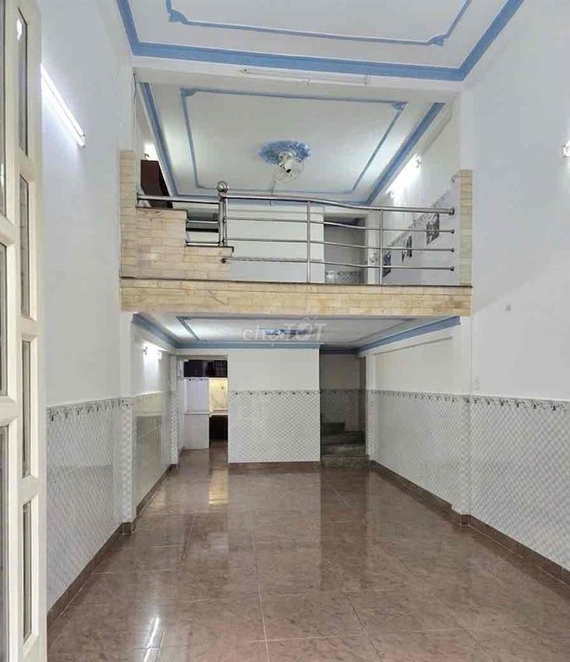 Cho thuê nhà 5 tầng, mặt tiền quận 11 giá rẻ