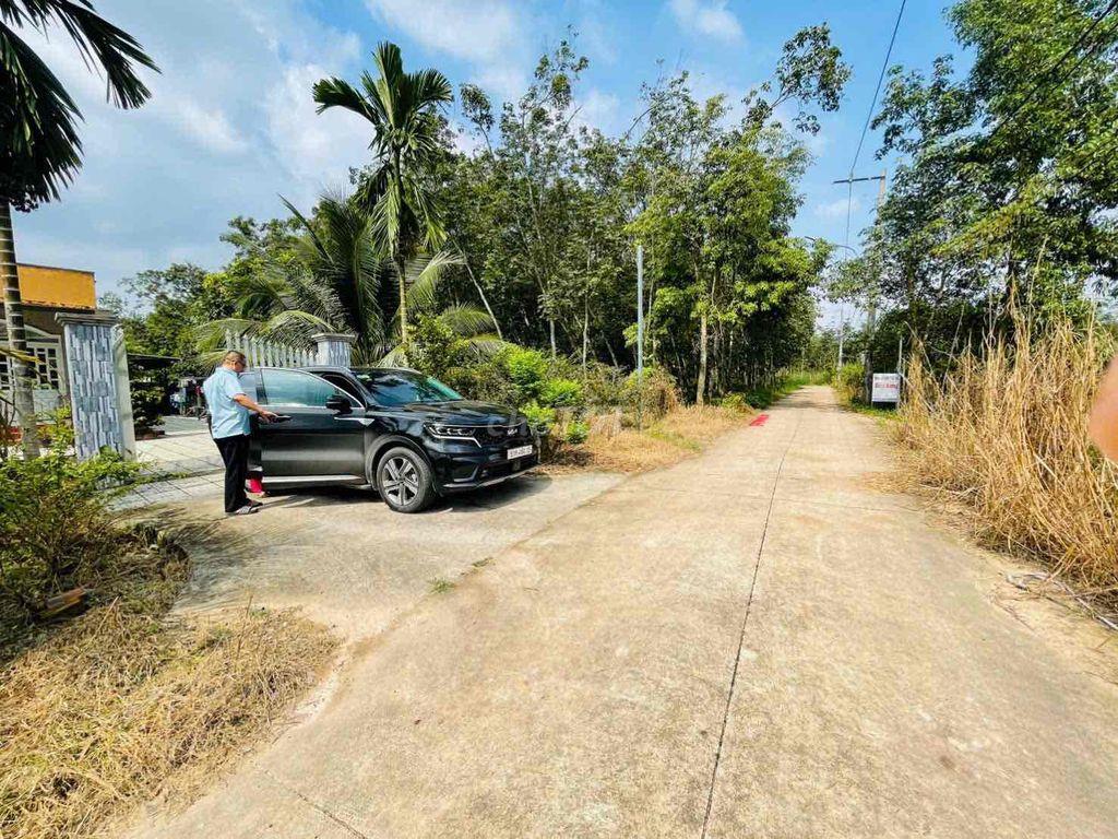 Bán Lô Đất 250m2 Sát Đường DT749A-Cách TP Bến Cát 4km-Thổ Cư 100m