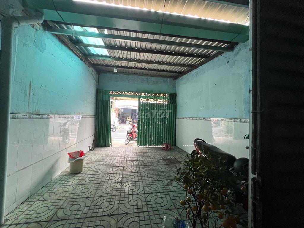 Bán nhà mặt tiền Lê Đại Hành