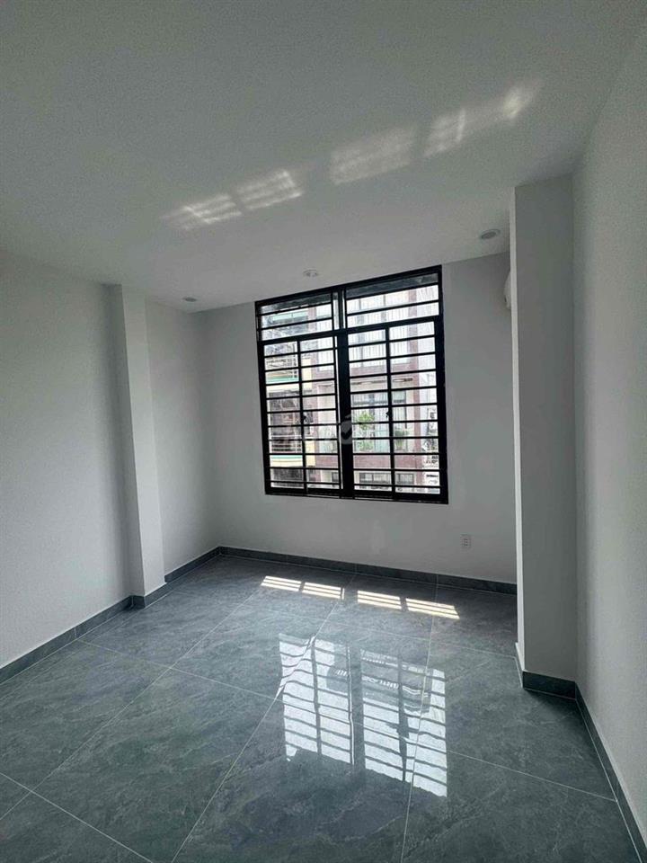 Cho Thuê Nhà Nguyên Căn Đội Cung
