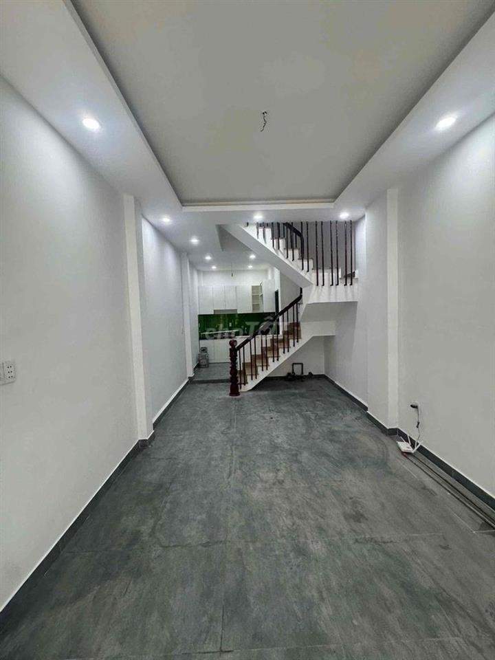 Cho Thuê Nhà Nguyên Căn Đội Cung