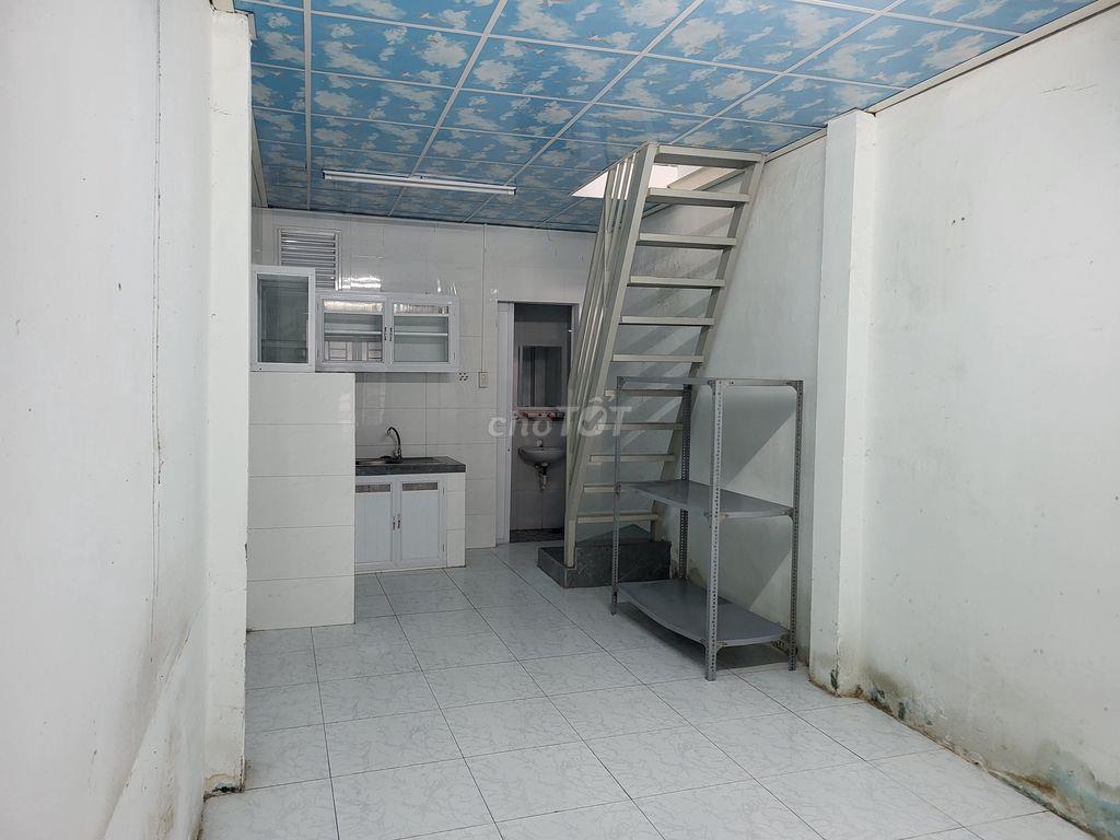 Cho thuê chính chủ, nhà hẻm 4m, đ phú thọ, P minh phụng tphcm